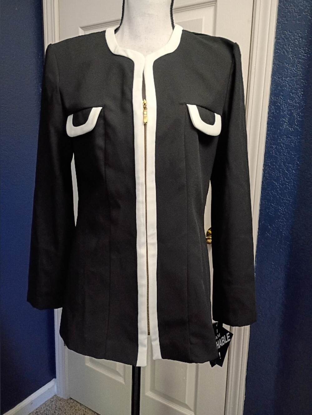 Virgo Black and White Zip-Front Blazer